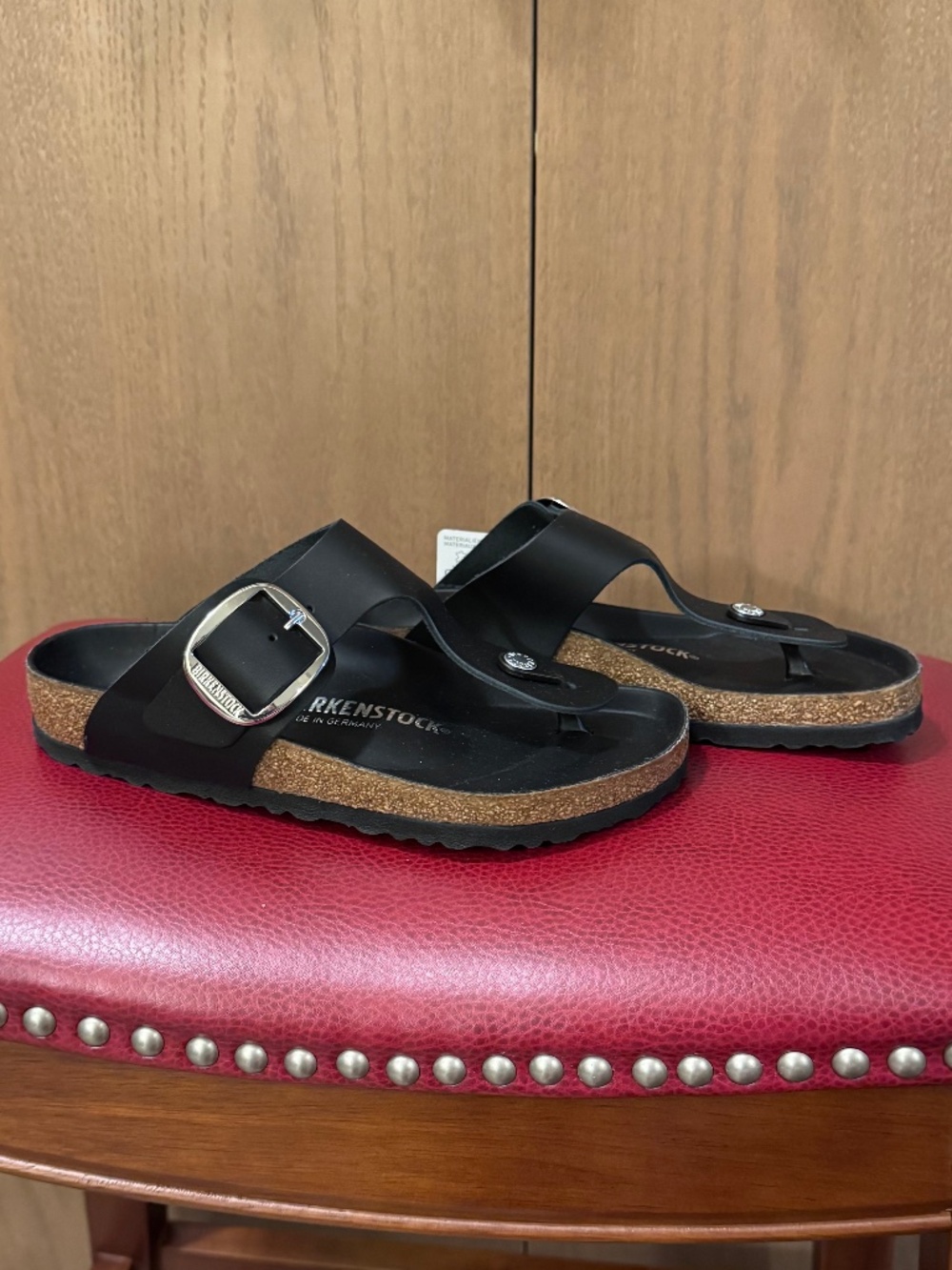Birkenstock Gizeh Big Buckle Oiled Leather Sandal - Black - Size 37 - Picture 2 of 8